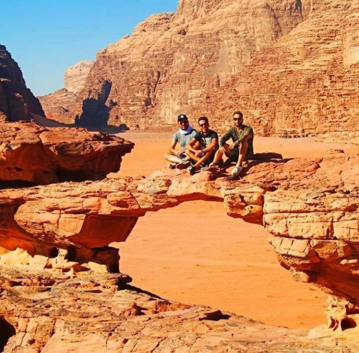 Moon City Camp Bed and Breakfast Wadi Rum Esterno foto