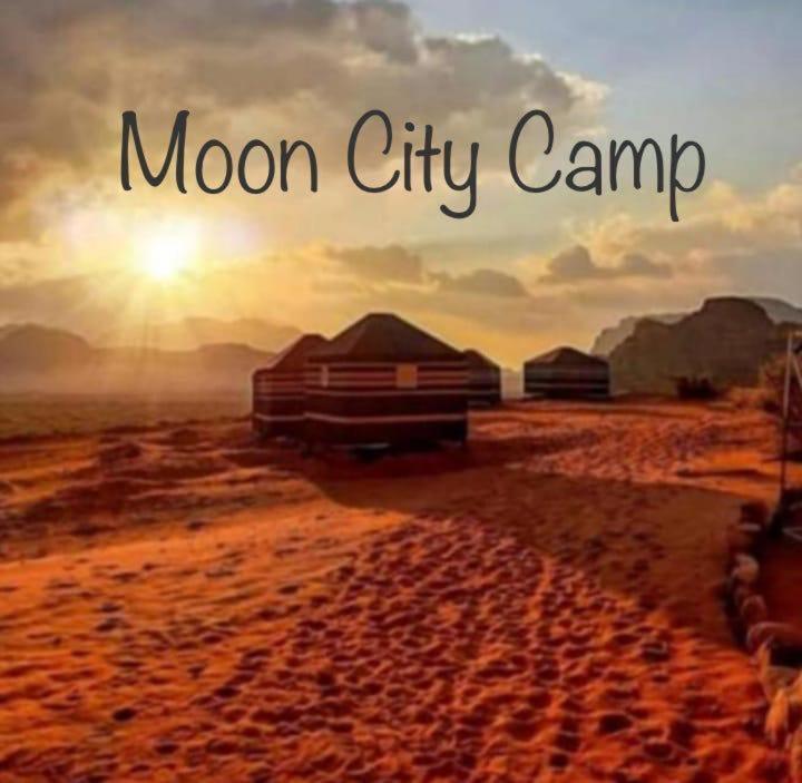 Moon City Camp Bed and Breakfast Wadi Rum Esterno foto