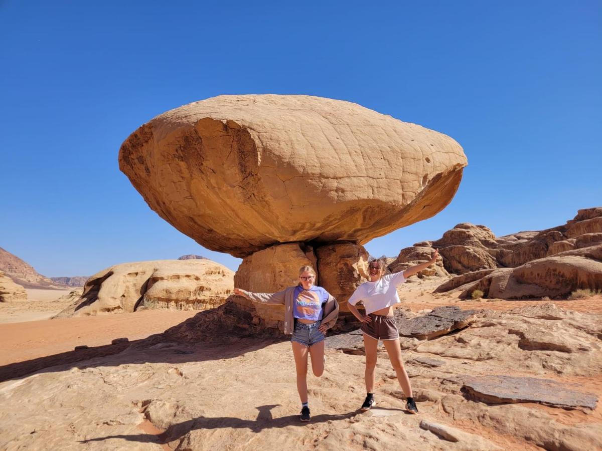 Moon City Camp Bed and Breakfast Wadi Rum Esterno foto