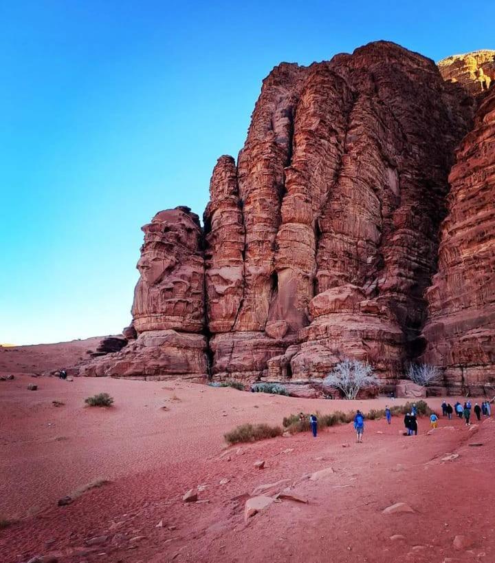 Moon City Camp Bed and Breakfast Wadi Rum Esterno foto