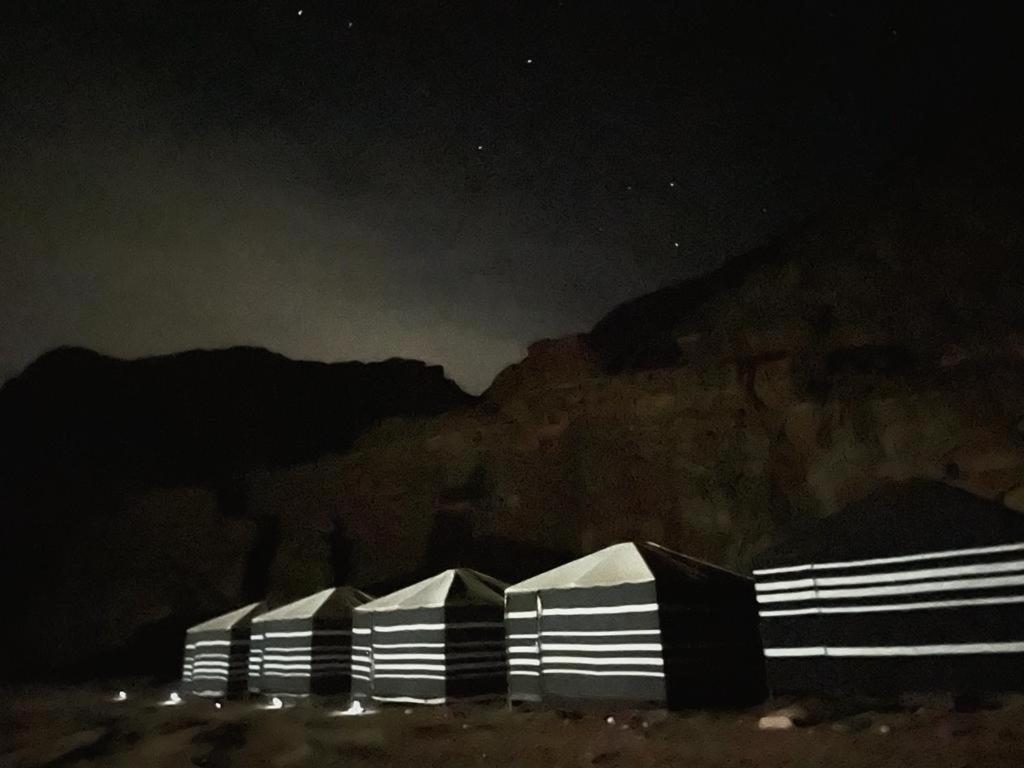 Moon City Camp Wadi Rum Esterno foto