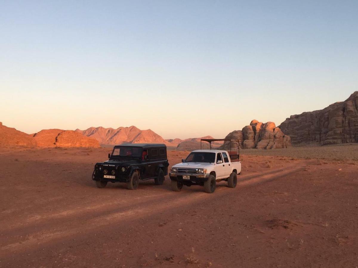 Moon City Camp Bed and Breakfast Wadi Rum Esterno foto